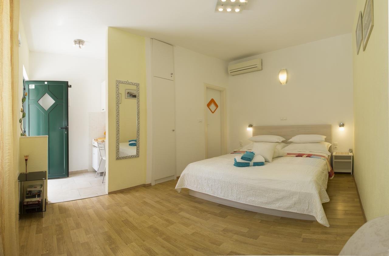 Central Old Town Rooms سبليت المظهر الخارجي الصورة