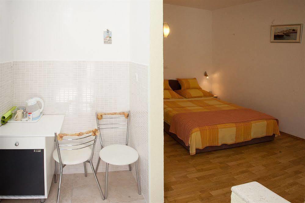 Central Old Town Rooms سبليت المظهر الخارجي الصورة