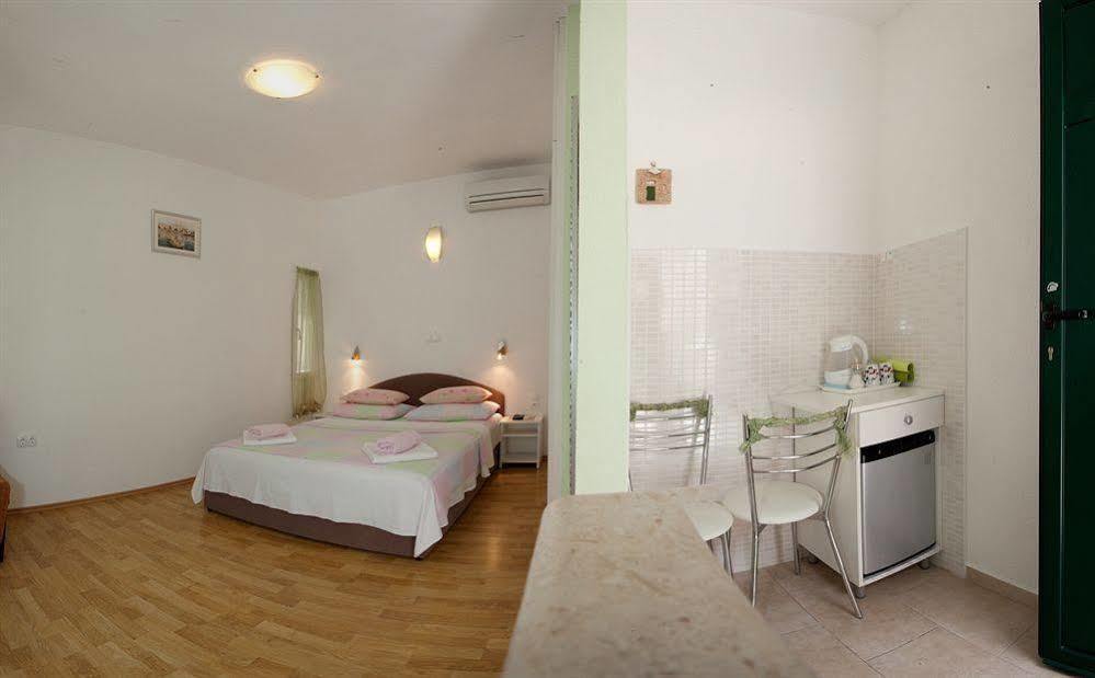 Central Old Town Rooms سبليت المظهر الخارجي الصورة