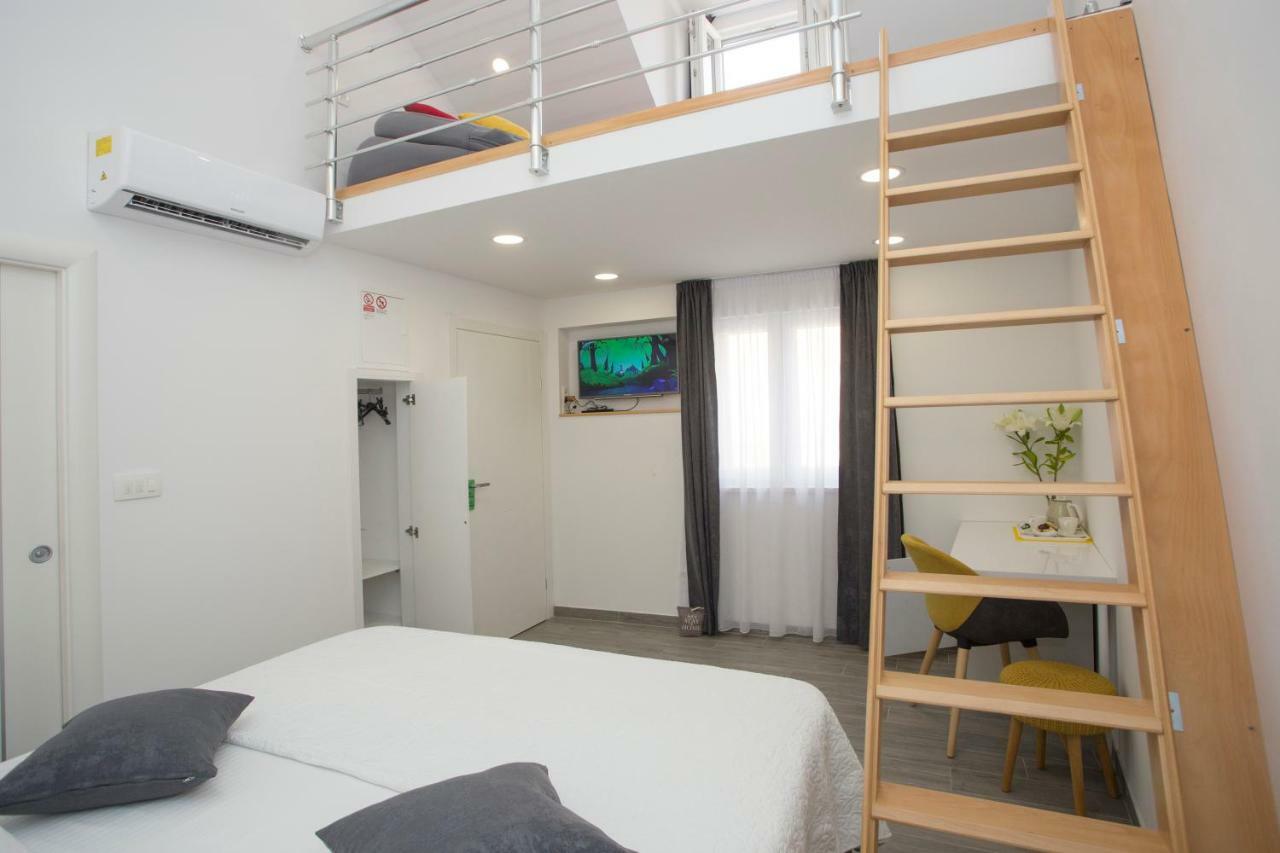 Central Old Town Rooms سبليت المظهر الخارجي الصورة
