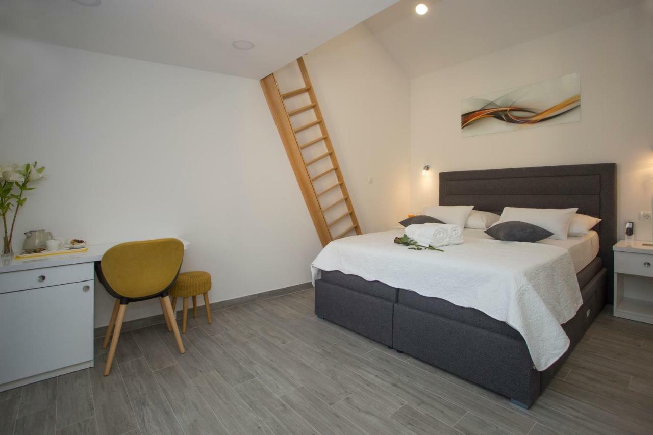 Central Old Town Rooms سبليت المظهر الخارجي الصورة